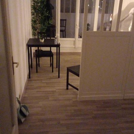 Lumineux Studio Avec Balcon / Cosy Flat With Balcony Apartment Вилжуиф Екстериор снимка