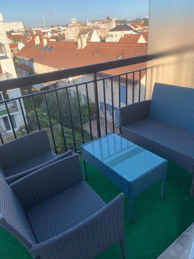 Lumineux Studio Avec Balcon / Cosy Flat With Balcony Apartment Вилжуиф Екстериор снимка
